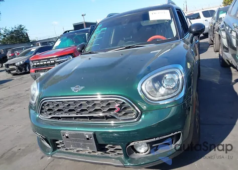 2019 Mini Countryman Cooper S из США, поврежденный, VIN WMZYT3C59K3E95158
